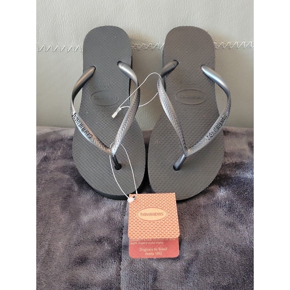*NWT*Havaianas platform Flip Flops in size 6